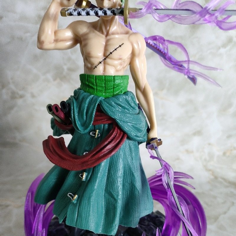 Figurine One Piece Roronoa Zor - Model Figure Base avis et prix